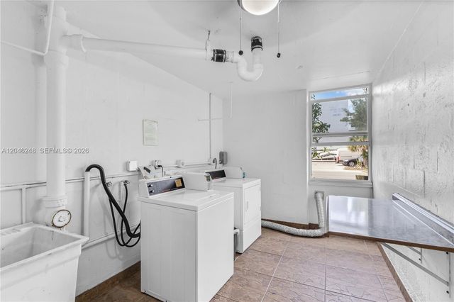 3849 NE 169th St 103, North Miami Beach, FL 33160
