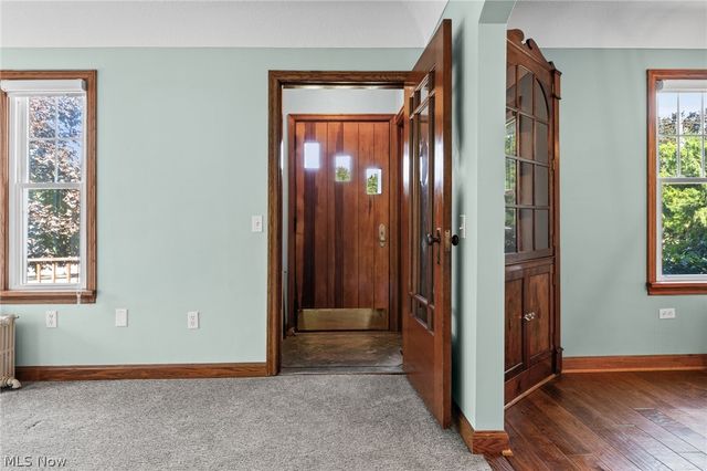 3230 E Wallings Road, Broadview Heights, OH 44147