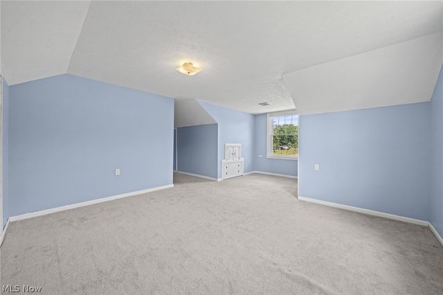 3230 E Wallings Road, Broadview Heights, OH 44147