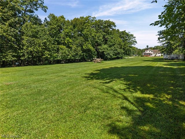 3230 E Wallings Road, Broadview Heights, OH 44147