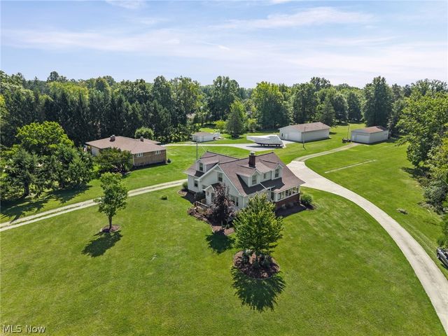 3230 E Wallings Road, Broadview Heights, OH 44147