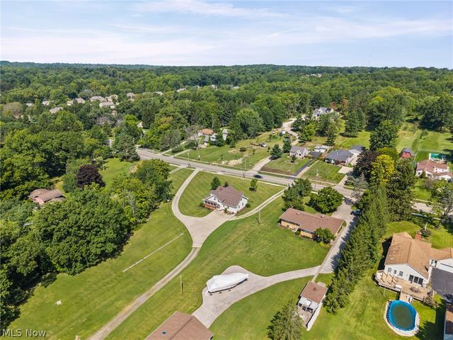 3230 E Wallings Road, Broadview Heights, OH 44147