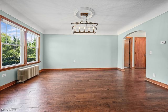3230 E Wallings Road, Broadview Heights, OH 44147