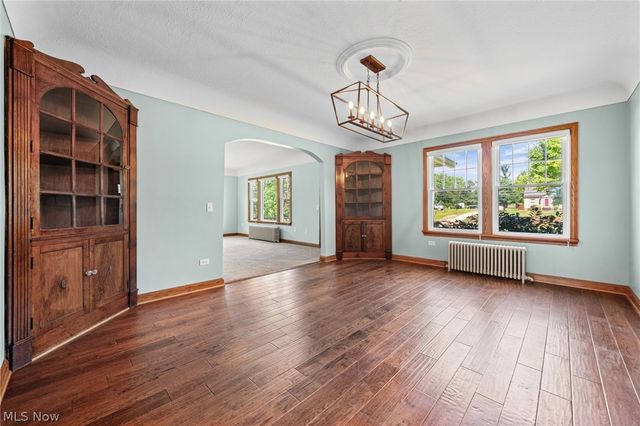 3230 E Wallings Road, Broadview Heights, OH 44147