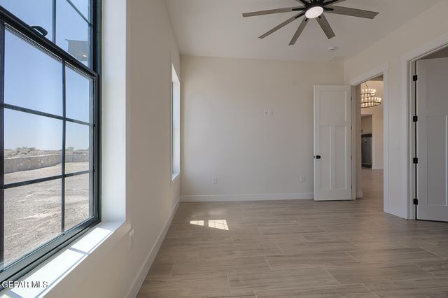 6035 Dusty Prints Road, Las Cruces, NM 88007