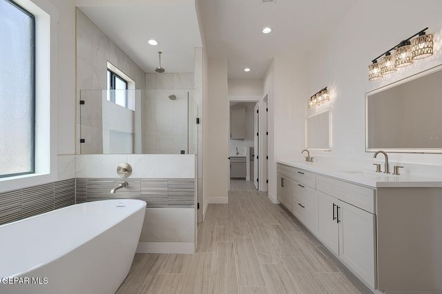 6035 Dusty Prints Road, Las Cruces, NM 88007