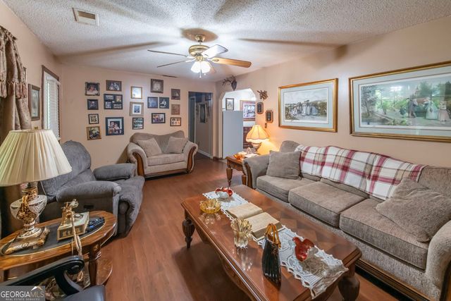 526 Susan Drive, Villa Rica, GA 30180