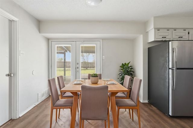 108 Pearly Top Drive, Glenn Heights, TX 75154