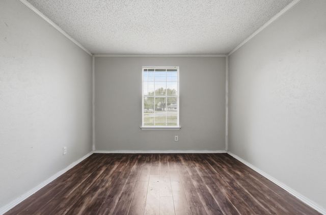 108 Pearly Top Drive, Glenn Heights, TX 75154