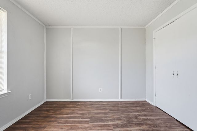 108 Pearly Top Drive, Glenn Heights, TX 75154