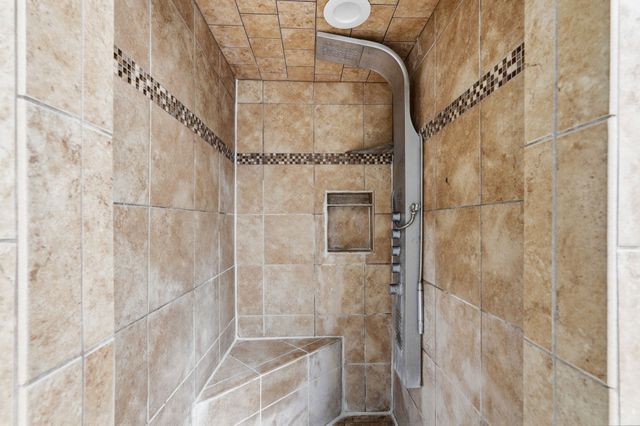 108 Pearly Top Drive, Glenn Heights, TX 75154