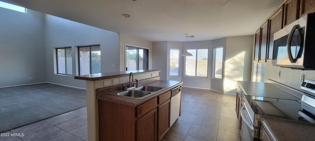 29643 N GECKO Trail, San Tan Valley, AZ 85143