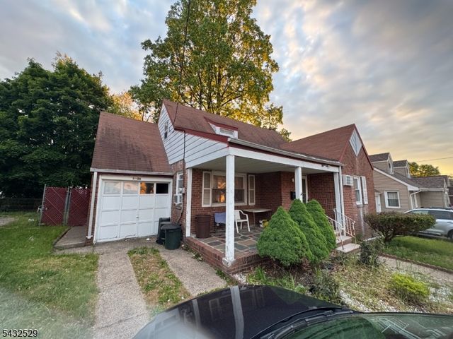 1 34Th St, Fair Lawn Boro, NJ 07410