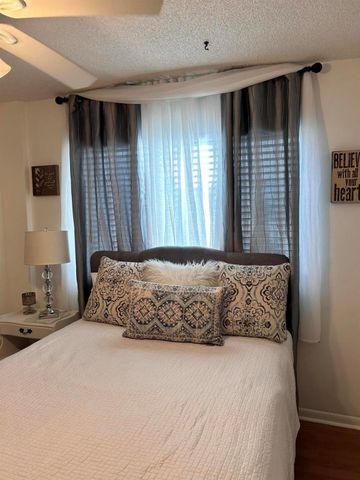 6698 10th Avenue N 408, Lake Worth, FL 33467