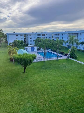 6698 10th Avenue N 408, Lake Worth, FL 33467