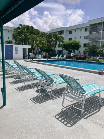 6698 10th Avenue N 408, Lake Worth, FL 33467