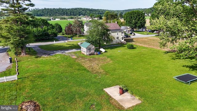 6086 OLD PHILADELPHIA PIKE, Gap, PA 17527