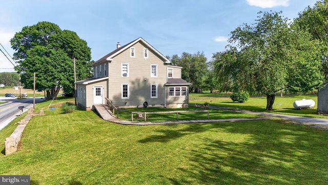6086 OLD PHILADELPHIA PIKE, Gap, PA 17527