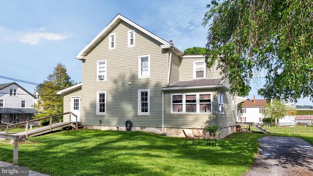 6086 OLD PHILADELPHIA PIKE, Gap, PA 17527