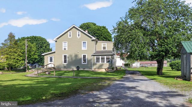 6086 OLD PHILADELPHIA PIKE, Gap, PA 17527