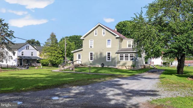 6086 OLD PHILADELPHIA PIKE, Gap, PA 17527