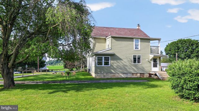 6086 OLD PHILADELPHIA PIKE, Gap, PA 17527