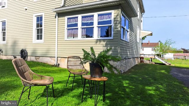 6086 OLD PHILADELPHIA PIKE, Gap, PA 17527