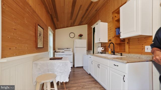 6086 OLD PHILADELPHIA PIKE, Gap, PA 17527