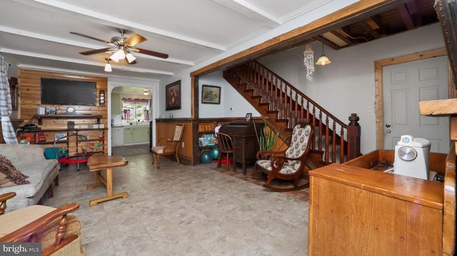 6086 OLD PHILADELPHIA PIKE, Gap, PA 17527