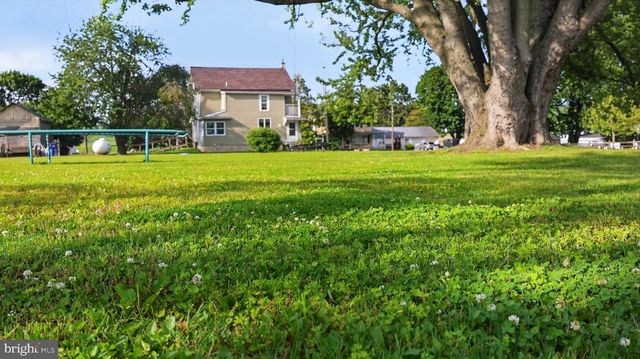 6086 OLD PHILADELPHIA PIKE, Gap, PA 17527
