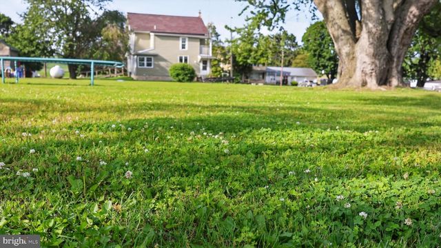 6086 OLD PHILADELPHIA PIKE, Gap, PA 17527