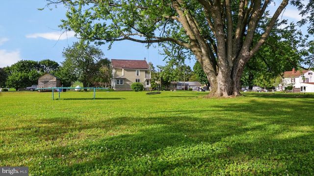 6086 OLD PHILADELPHIA PIKE, Gap, PA 17527