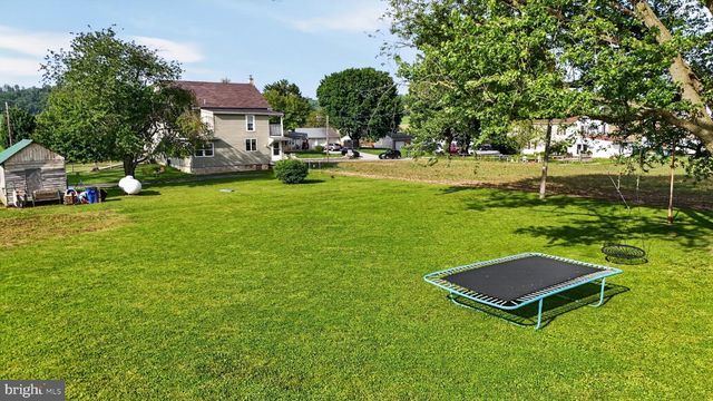 6086 OLD PHILADELPHIA PIKE, Gap, PA 17527