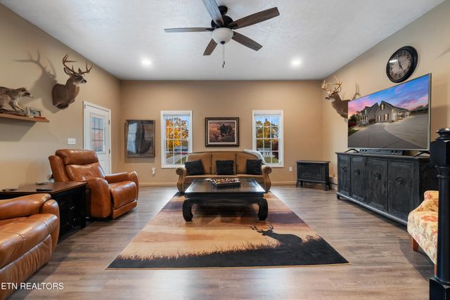 307 Idlewild Drive, White Pine, TN 37890