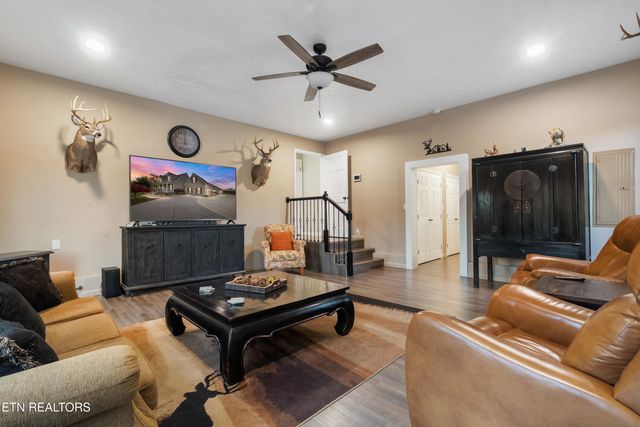 307 Idlewild Drive, White Pine, TN 37890