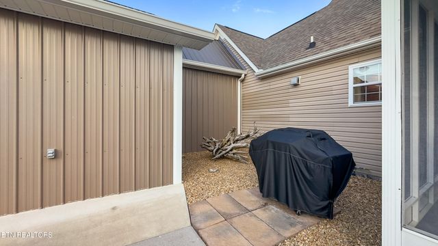 307 Idlewild Drive, White Pine, TN 37890