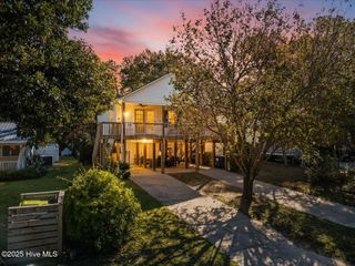 328 NE 41st Street, Oak Island, NC 28465