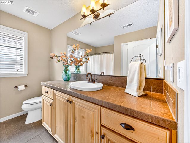 11970 Sw SURREY St, Wilsonville, OR 97070
