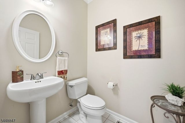 53 Ramapo River Trce, Oakland Boro, NJ 07436