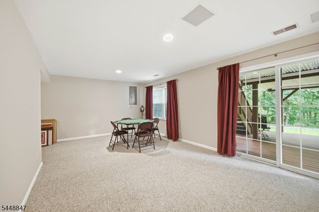 53 Ramapo River Trce, Oakland Boro, NJ 07436