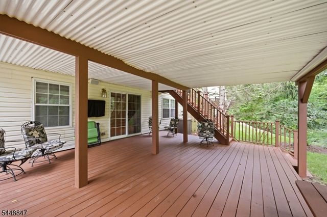 53 Ramapo River Trce, Oakland Boro, NJ 07436