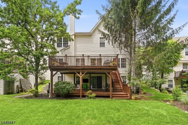 53 Ramapo River Trce, Oakland Boro, NJ 07436