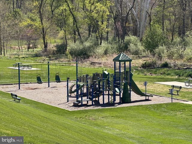 604 EXMOOR LN, Collegeville, PA 19426