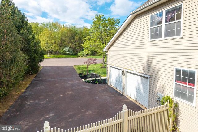 604 EXMOOR LN, Collegeville, PA 19426