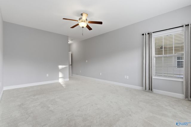 7320 Sanctuary Cove Drive SE, Owens Cross Roads, AL 35763