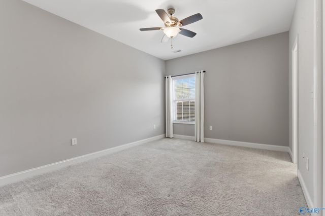 7320 Sanctuary Cove Drive SE, Owens Cross Roads, AL 35763