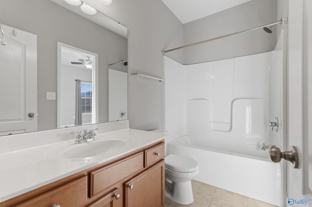 7320 Sanctuary Cove Drive SE, Owens Cross Roads, AL 35763