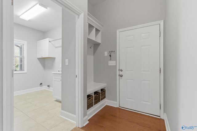 7320 Sanctuary Cove Drive SE, Owens Cross Roads, AL 35763