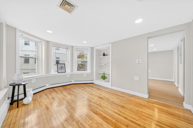 15 Broadway 2, Haverhill, MA 01832