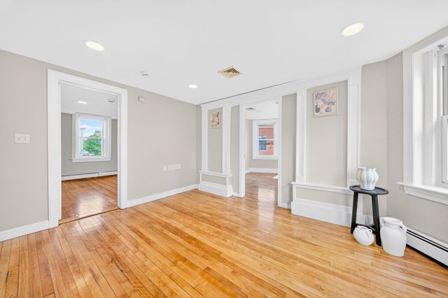 15 Broadway 2, Haverhill, MA 01832